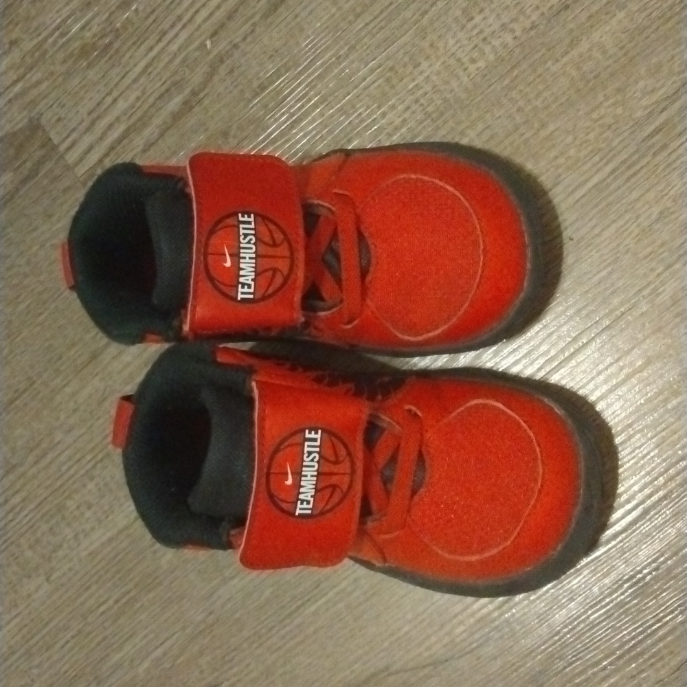 Nike red toddler shoes, 6c